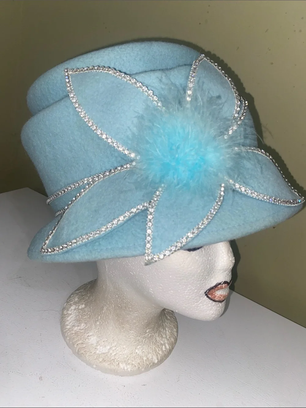 Pretty Dress Hat / Church Hat by Swan